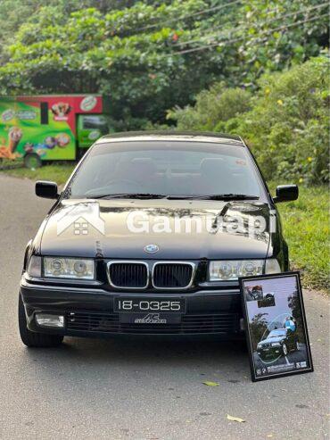 BMW E36 320i