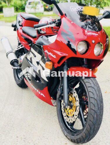 Honda CBR Gullarm