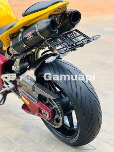 Yamaha R1 YZF Red Frame 2010