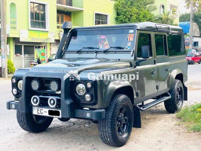 Land Rover Defender 110