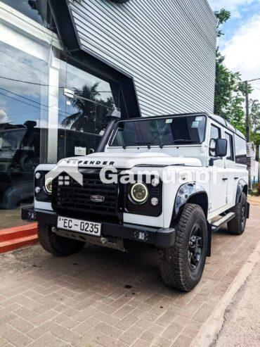 LAND ROVER DEFENDER